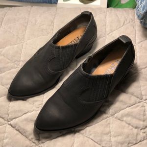 Micro Cowboy Booties